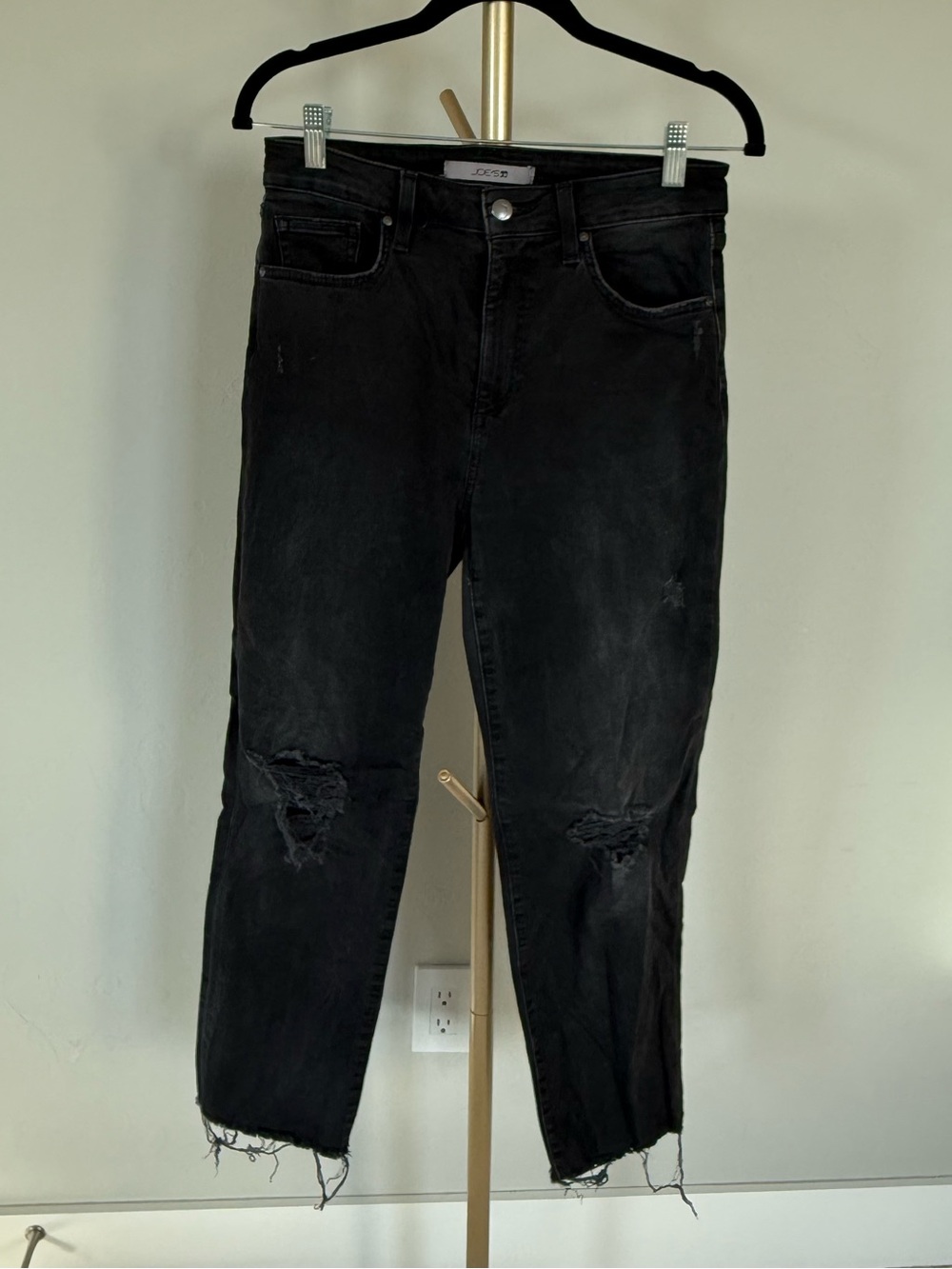 Joe’s Jeans Black Straight Leg Distressed Ankle Crop Denim